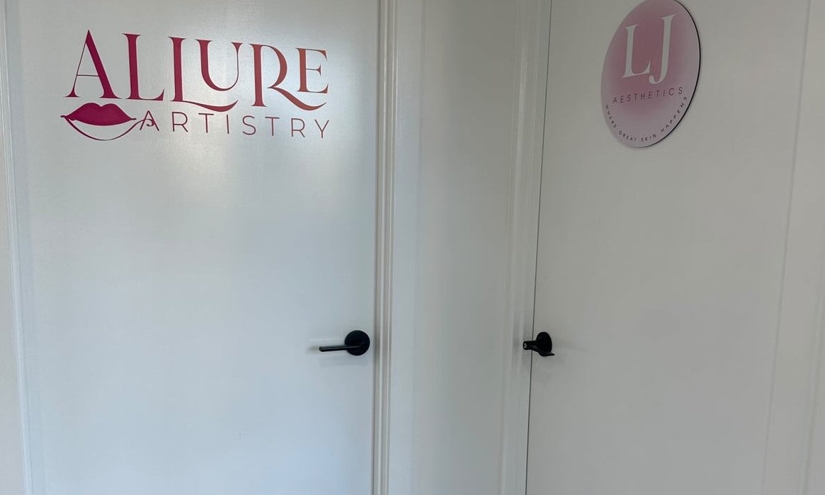 Alluredoorwalldecal.jpg