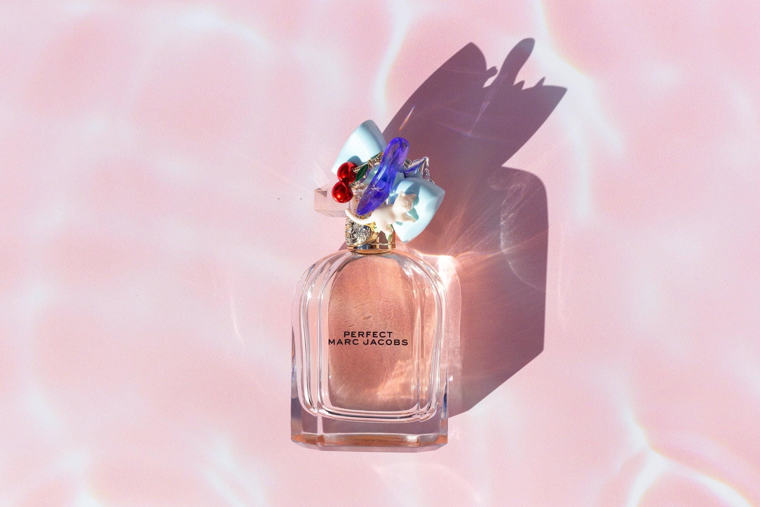 Ripple Water Effect Double-Sided Backdrop with marc jacobs perfume - Backdrop Collective